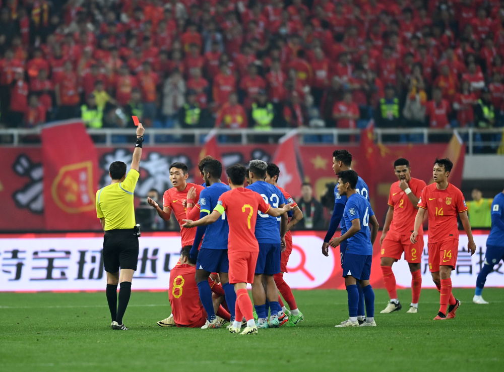 新加坡喜获三分！新加坡队夺得比赛胜利