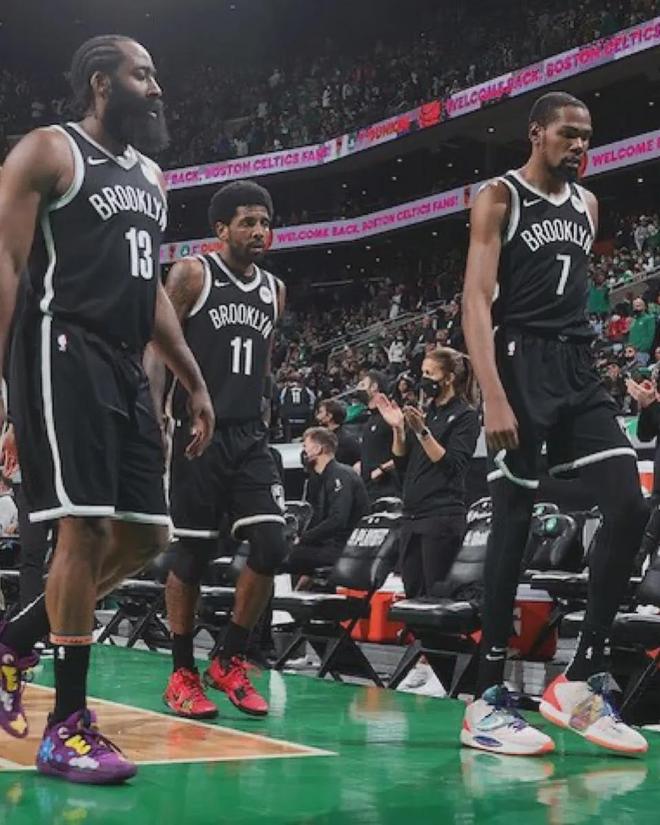 篮网在客场击败灰熊,杜兰特复出表现稳定 篮网在客场击败灰熊,杜兰特复出表现稳定