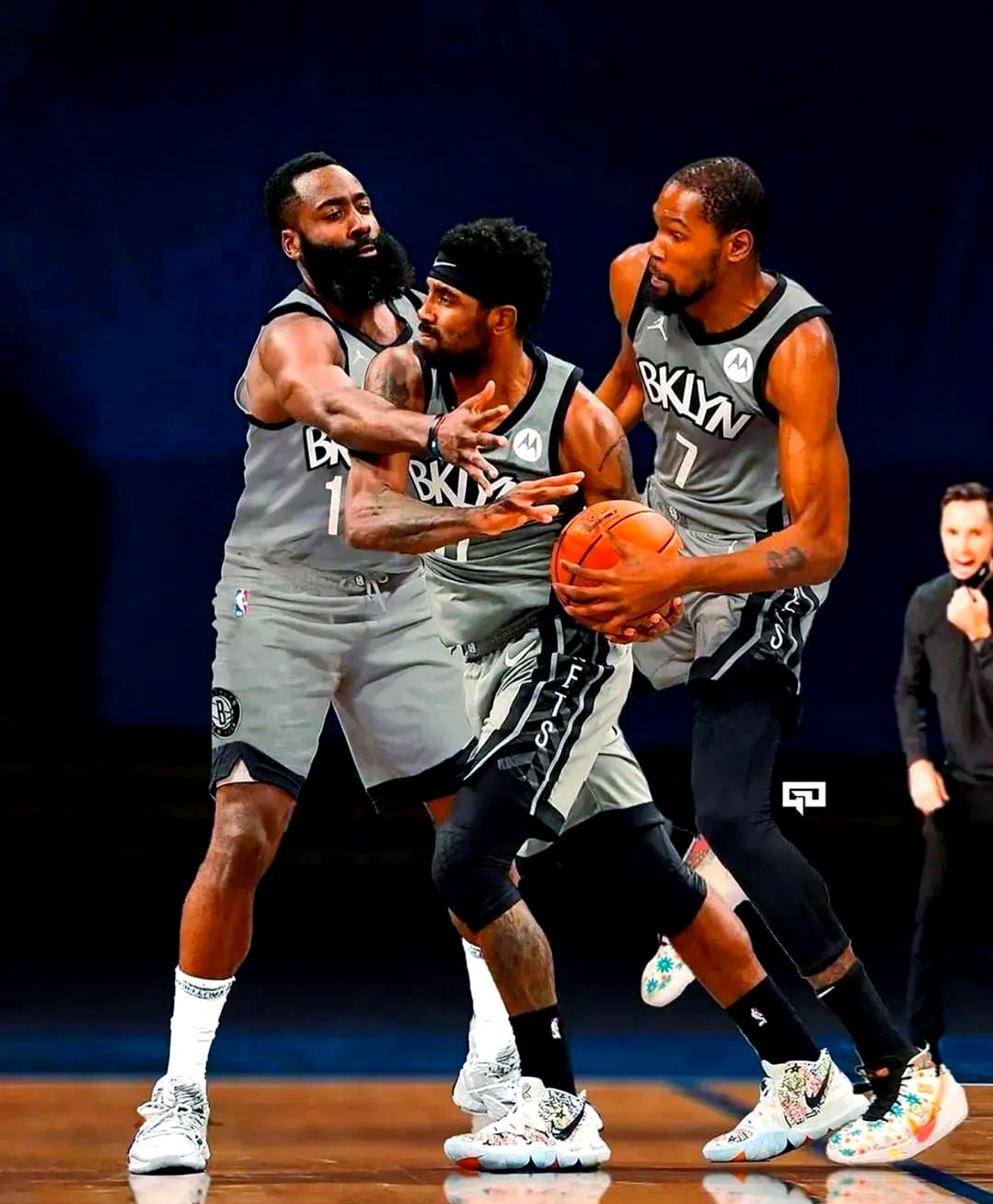 篮网在客场击败灰熊,杜兰特复出表现稳定 篮网在客场击败灰熊,杜兰特复出表现稳定