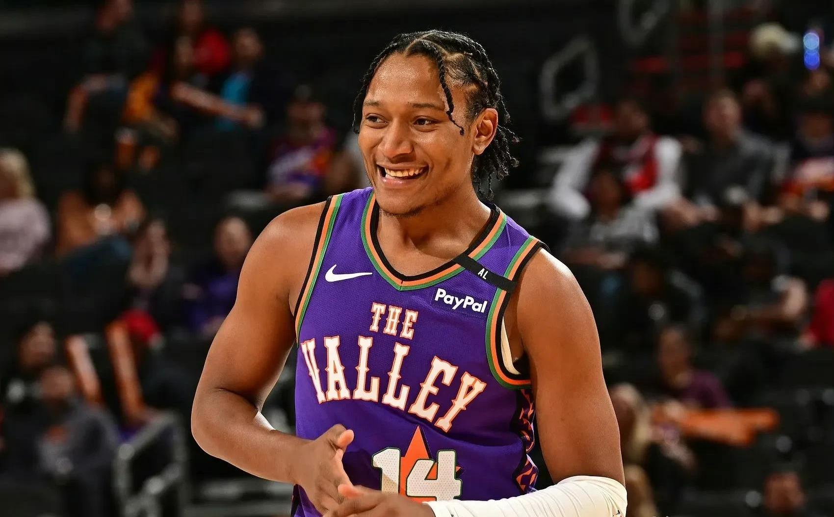 火箭鏖战青岛队,戈贝尔刷新纪录 火箭鏖战青岛队,戈贝尔刷新纪录