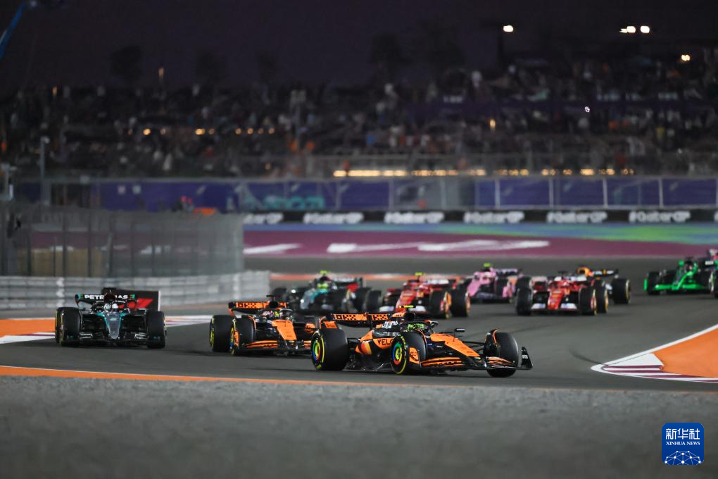 索伯车队险胜法拉利，皮亚斯特里统治全场