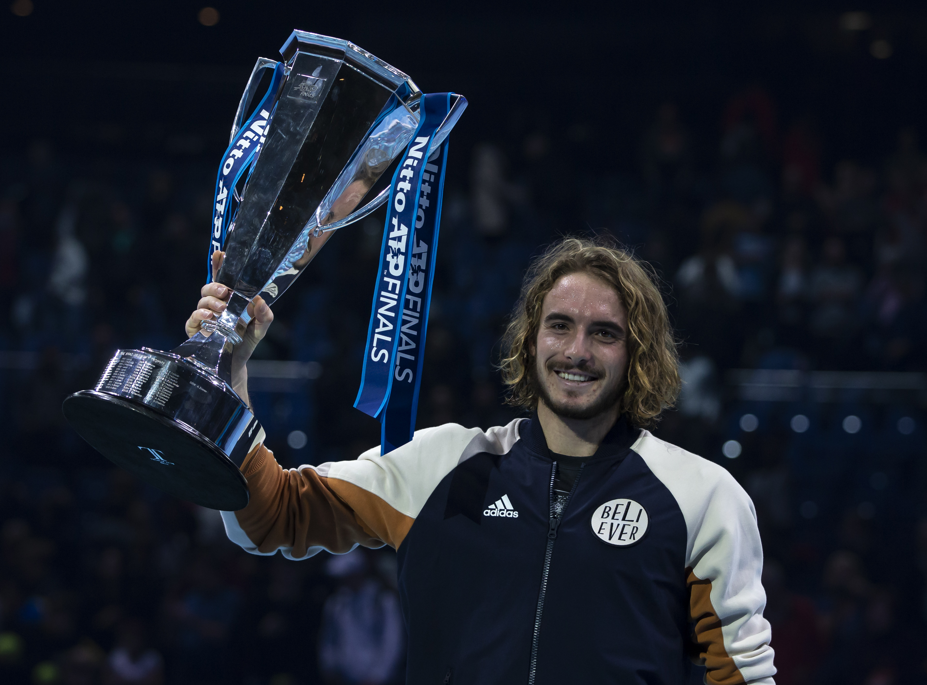 ATP总决赛横扫温网，西西帕斯点燃赛场