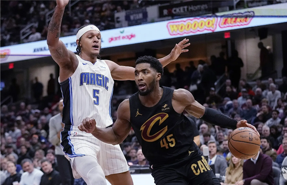 灰熊鏖战篮网，米切尔刷新纪录